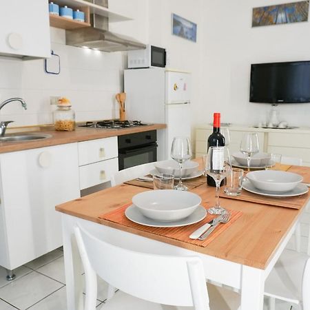 Ferienwohnung Al Mare Da Nonna Me' Porto SantʼElpidio Exterior foto